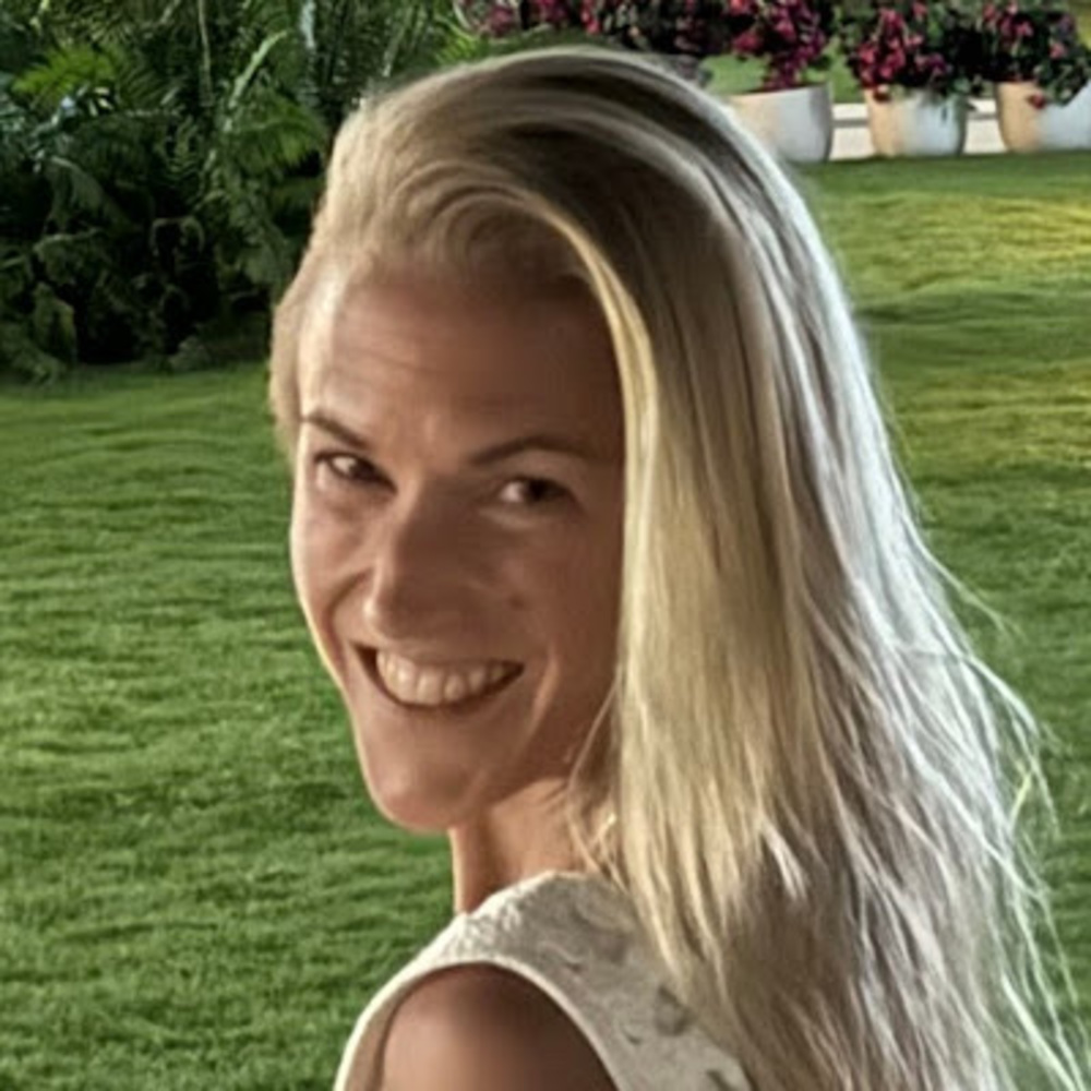 Meet your Posher, Julie